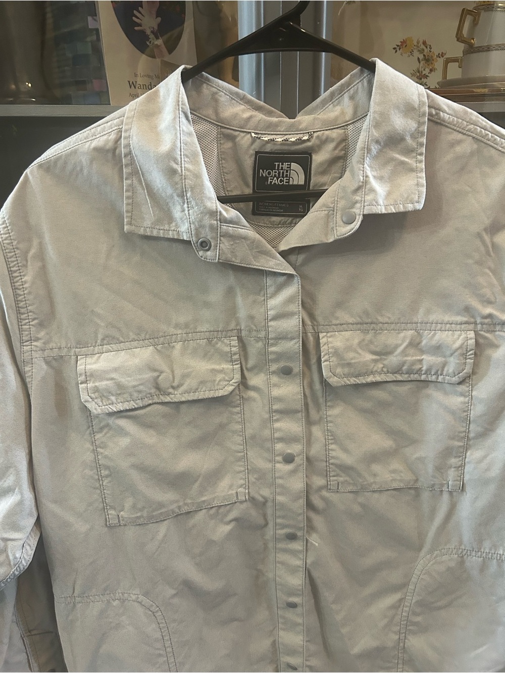 The North Face Women's Utility shirt - Light Gray